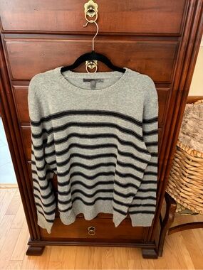 Men's Old Navy LS  Striped Sweater - Gray/Black size Large